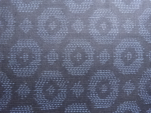 JAPANESE ANTIQUE KIMONO / SILK / DORO OSHIMA TSUMUGI / WOVEN ROUNDEL